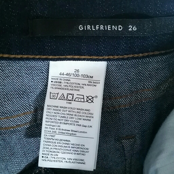 Banana Republic Premium Denim Girlfriend jeans - Picture 7 of 7